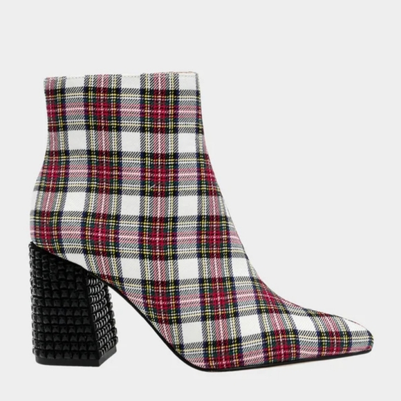 Betsy Johnson Bootie - Picture 2 of 8